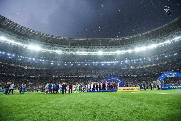 詹姆斯后迅 詹姆斯后迅