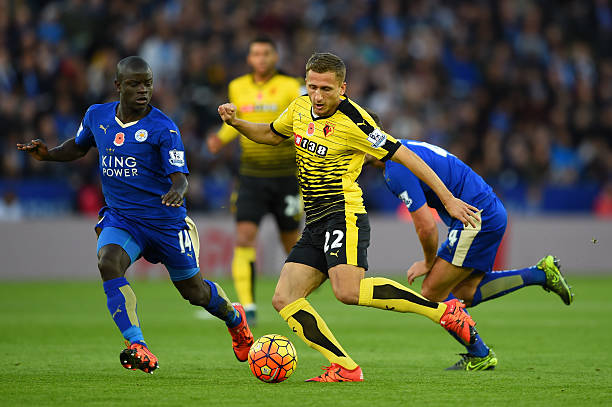 的表现令人 的表现令人